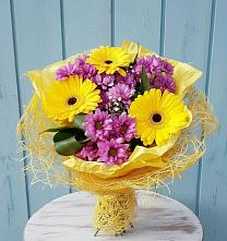 Букет цветов из:  Хризантемы и Герберы в Савино