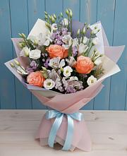 Букет цветов из:  Лизиантусы, Розы, Альстромерии и Гипсофила #REPLACE_PRED# Савино