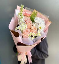 Букет цветов из:  Хризантемы и Розы в Савино