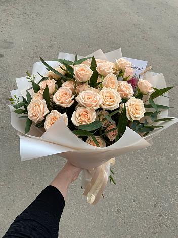 Букет Кремовые розы Латте в Савино
