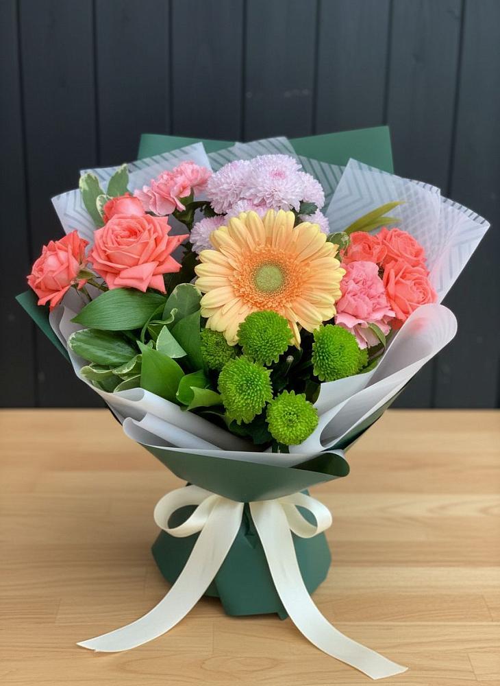 Букет цветов из: Гвоздики, Розы, Герберы и Хризантемы в Савино